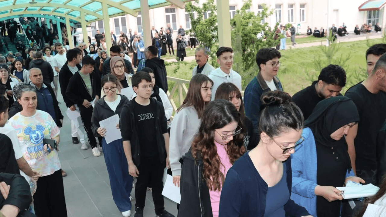2026 YKS sonuçları açıklandı, taban puanları araştırılıyor