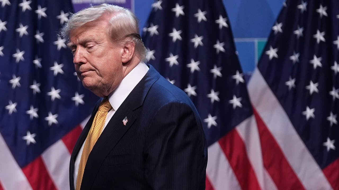 Trump, İran'a saldırı durumunda köprü veya santral hedef alacaklarını duyurdu