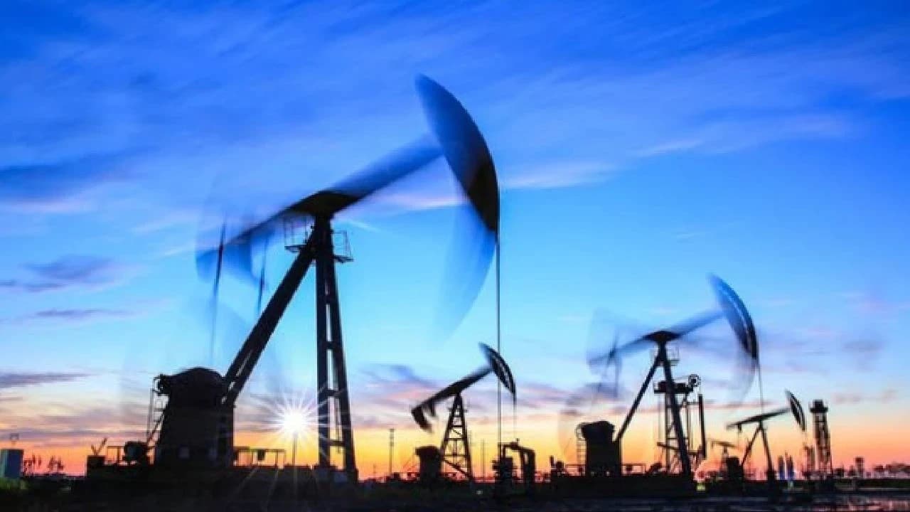 Brent petrol 95 doları geçti, Goldman Sachs'tan 120 dolar uyarısı
