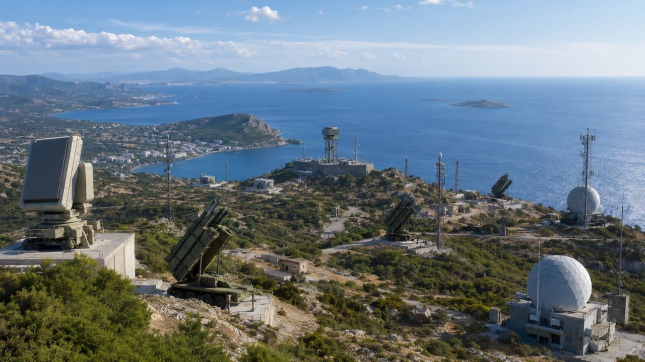 Yunanistan, İsrail desteğiyle 3,5 milyar euroluk hava savunma ağı kuracak