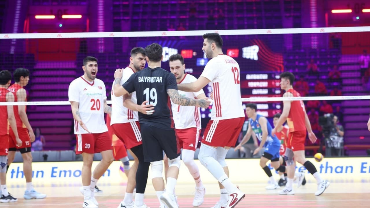 Filenin Efeleri Slovenya ile voleybol maçına çıkıyor