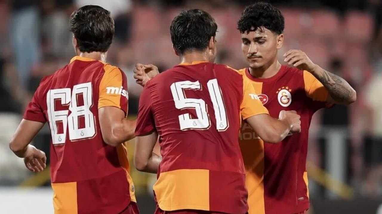 Galatasaray, Venezia ile hazırlık maçında karşı karşıya geliyor.