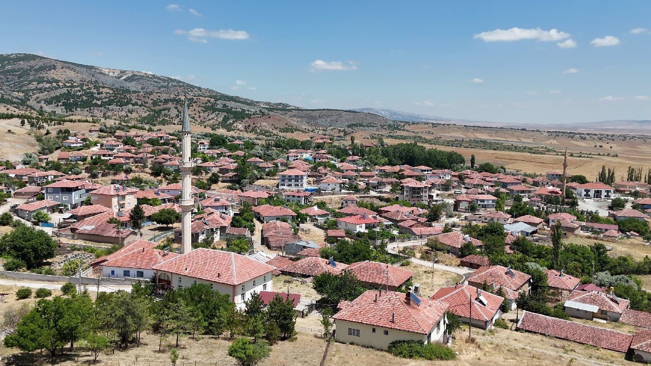 Göç veren köyde işsizlik sona erdi, refah arttı