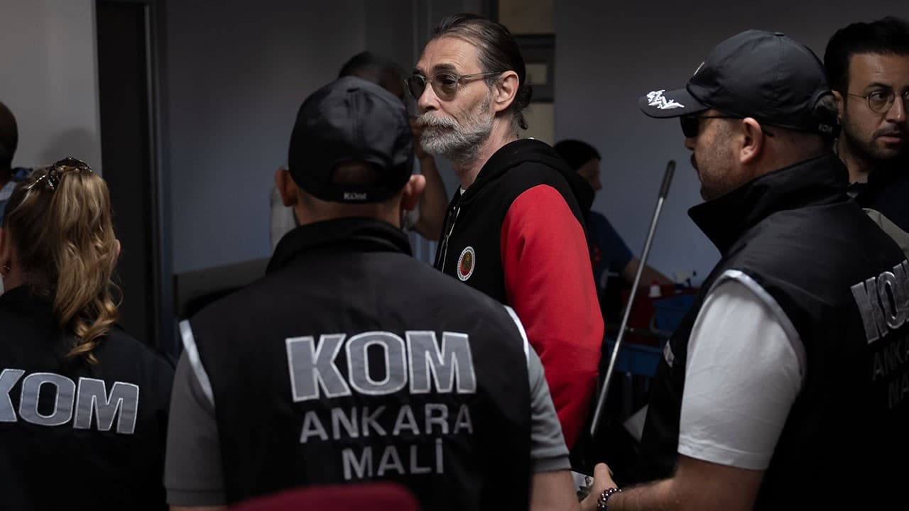 Etimesgut Belediye Başkanı Erdal Beşikçioğlu'nun gözaltı durumu