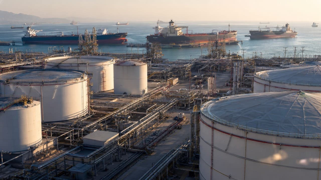 Petrol fiyatları geriliyor: Brent 88 doların altına düştü