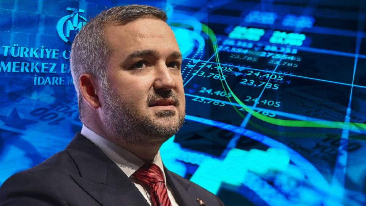 Merkez Bankası Başkanı Karahan, 3. Enflasyon Raporu'nu sunuyor