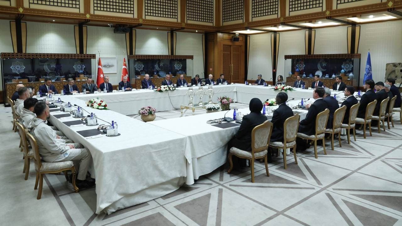 Cumhurbaşkanı Erdoğan, Süper Lig'e yükselen takımları kabul etti