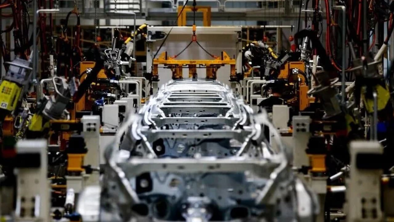 Alman otomotiv sektöründe istihdam 20 yılın en düşük seviyesine indi