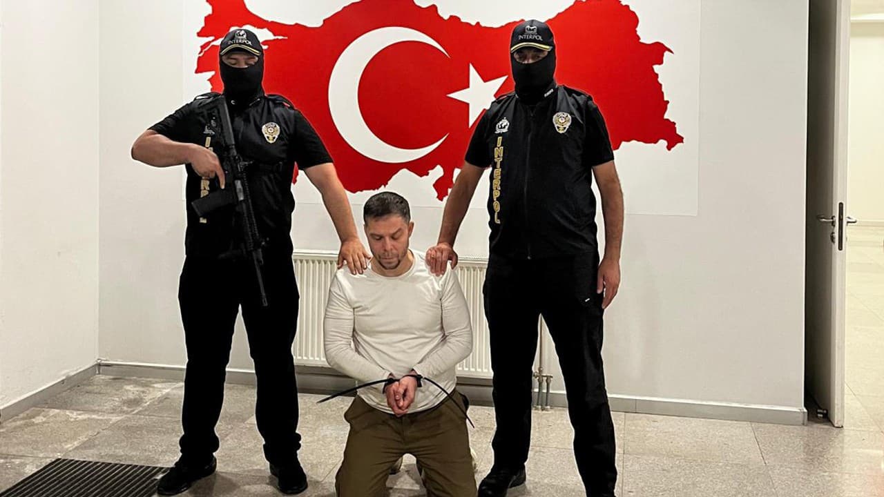 Kırmızı bültenle aranan Serkan Kurtuluş Türkiye'ye getirildi