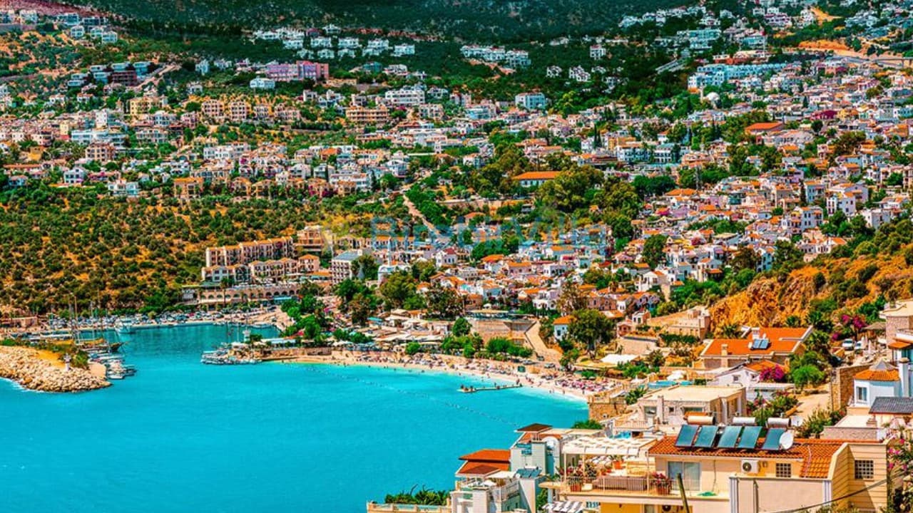 Financial Times Türkiye'deki tatil fiyatlarını inceledi: Düşüş gözlemlendi