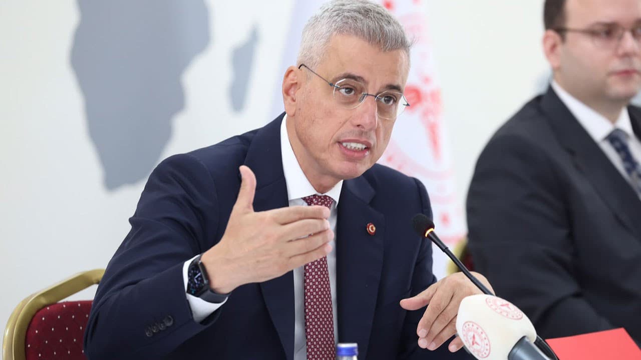 Türkiye, kanser ve SMA ilaçlarını yerli olarak üretecek