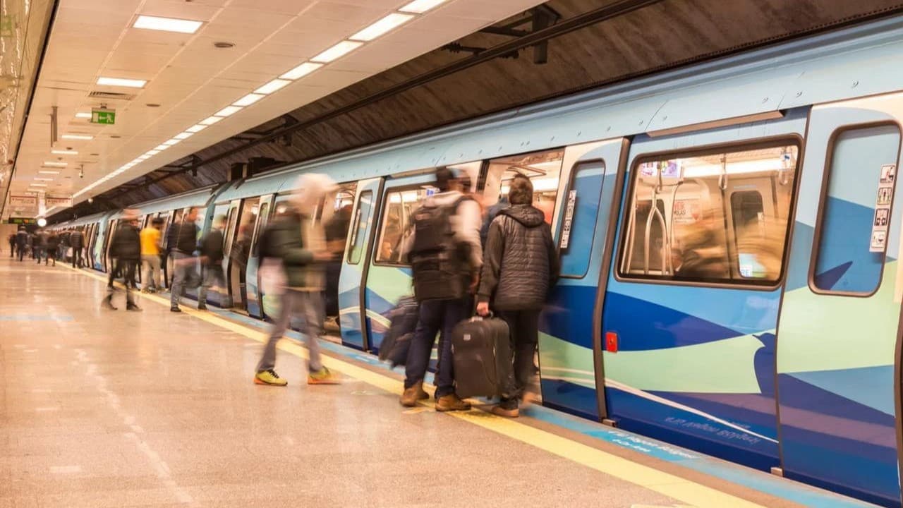 İstanbul'a yeni metro hattı geliyor, üç ilçeyi birleştirecek