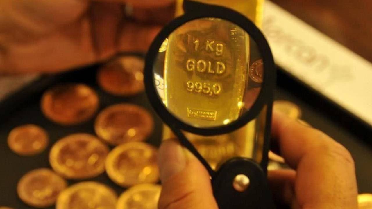Yıl sonu altın tahminleri farklılaşıyor