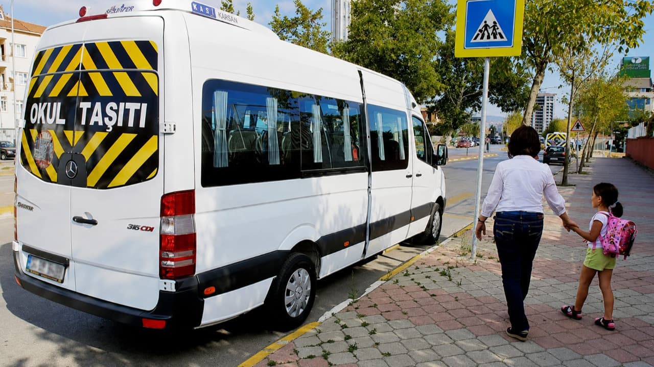 İstanbul'da okul servis ücretlerine yüzde 10 zam yapıldı