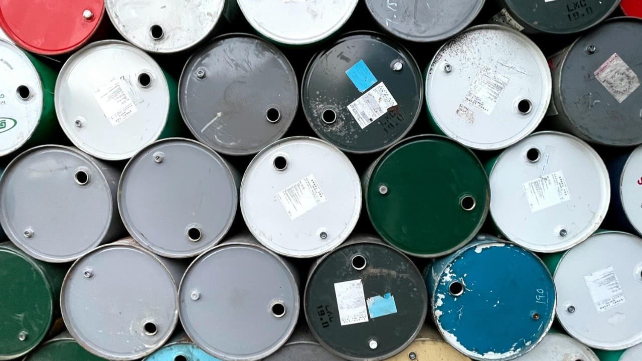 ABD petrol stokları beklenmedik şekilde yükseldi