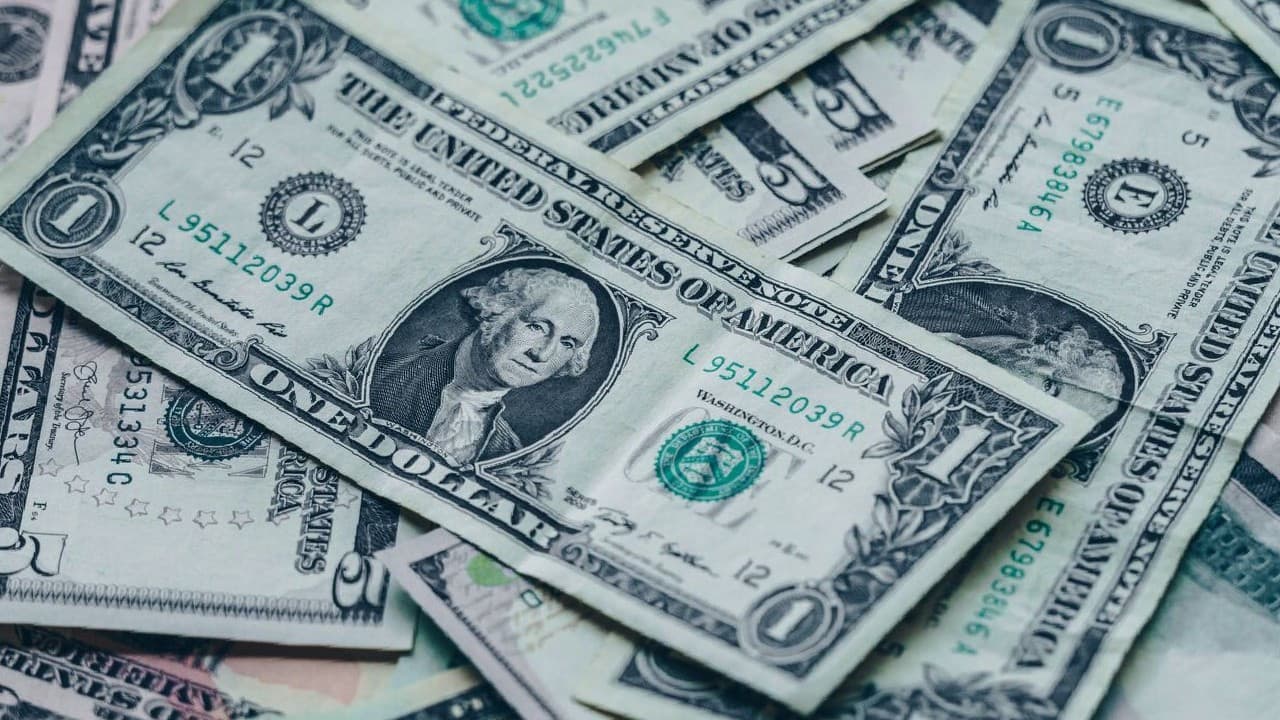 Dolar, son üç ayın en düşük seviyesine indi