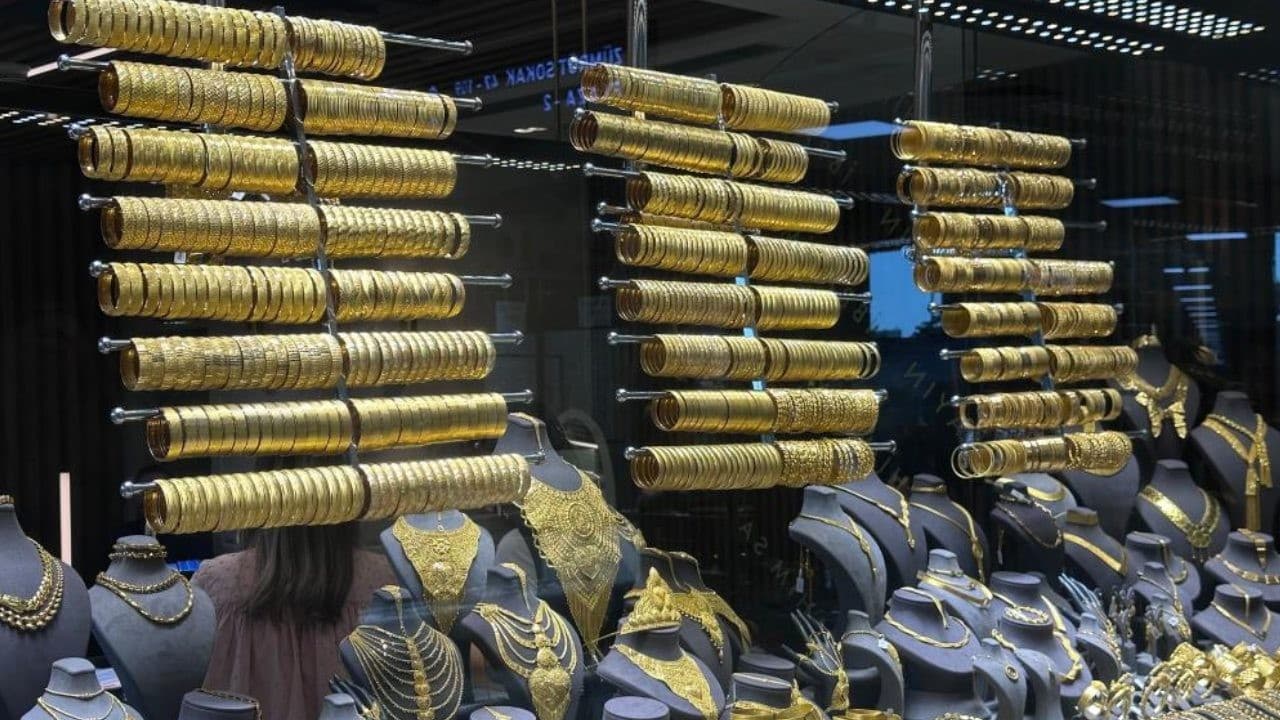 Altın fiyatları yükseldi, kuyumcularda yoğunluk arttı