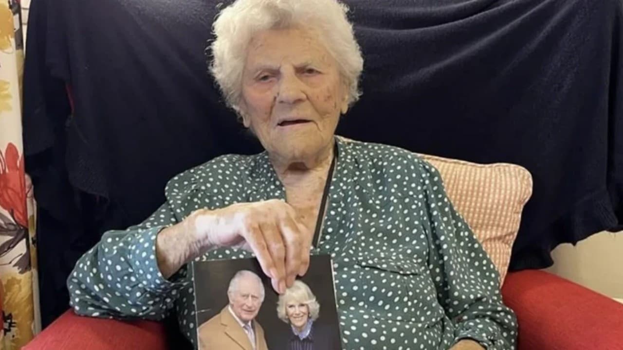 117 yaşındaki Ethel Caterham uzun yaşamın sırrını açıkladı