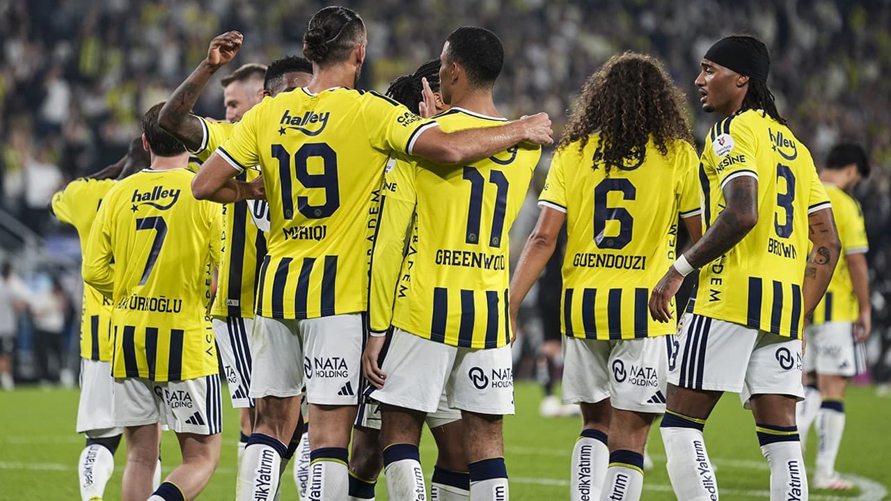 Fenerbahçe, Konyaspor'u 4-2 ile geçti