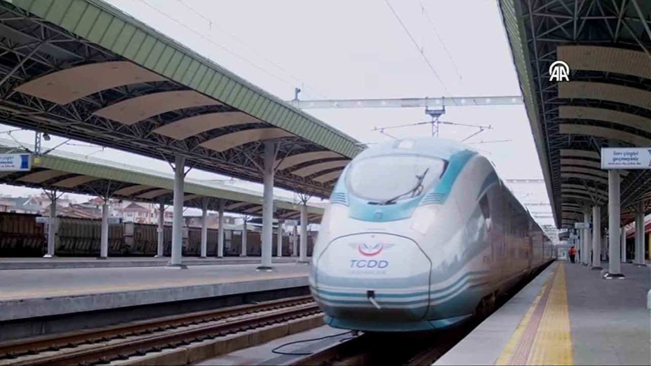 Ankara-Konya YHT hattı 15 yılda 22,8 milyon yolcu taşıdı