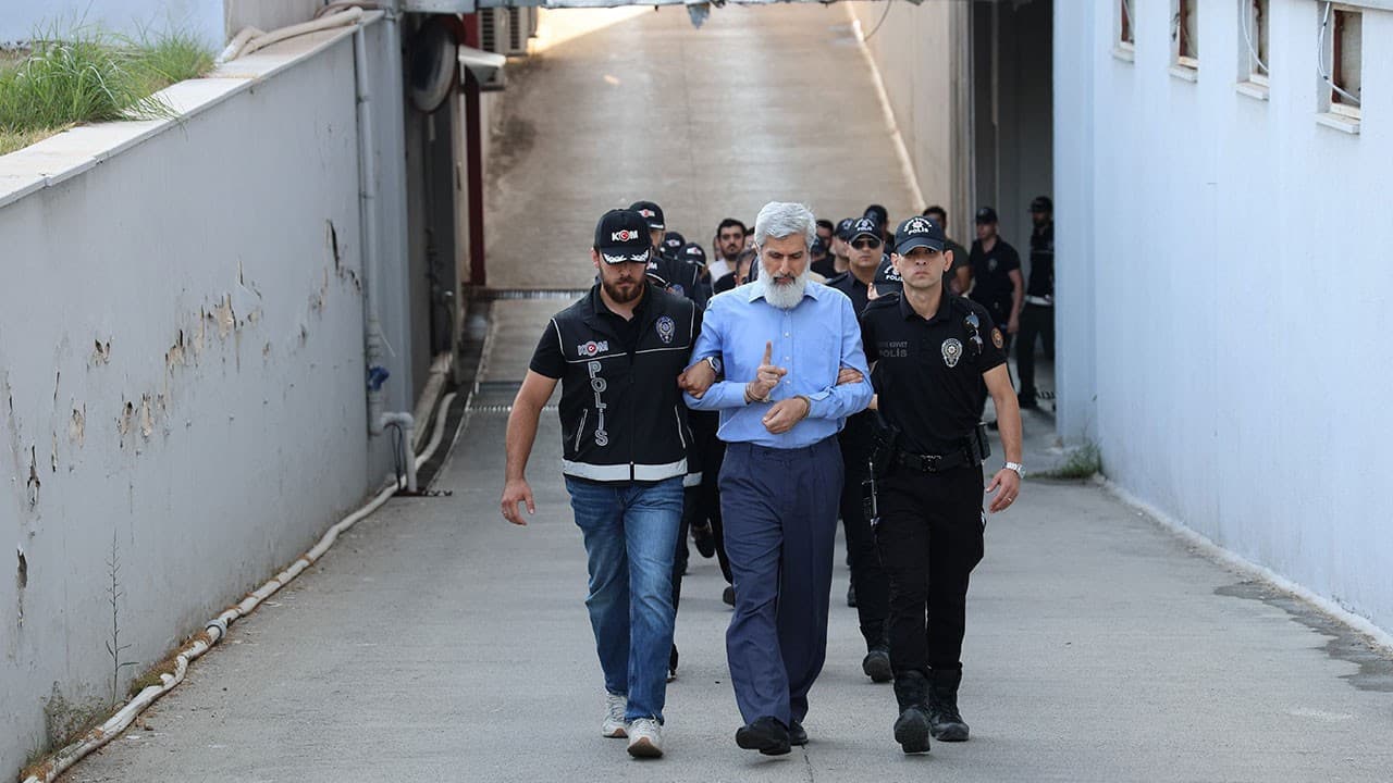 Alparslan Kuytul ve eşi Semra Kuytul tutuklandı
