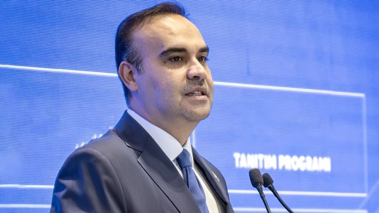 Elektrikli ve hidrojenli araçlar Türkiye'nin otomotiv geleceğini etkileyecek