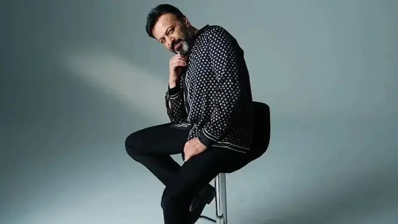 Ünlü oyuncu Serhat Mustafa Kılıç evinde yaşamını yitirdi