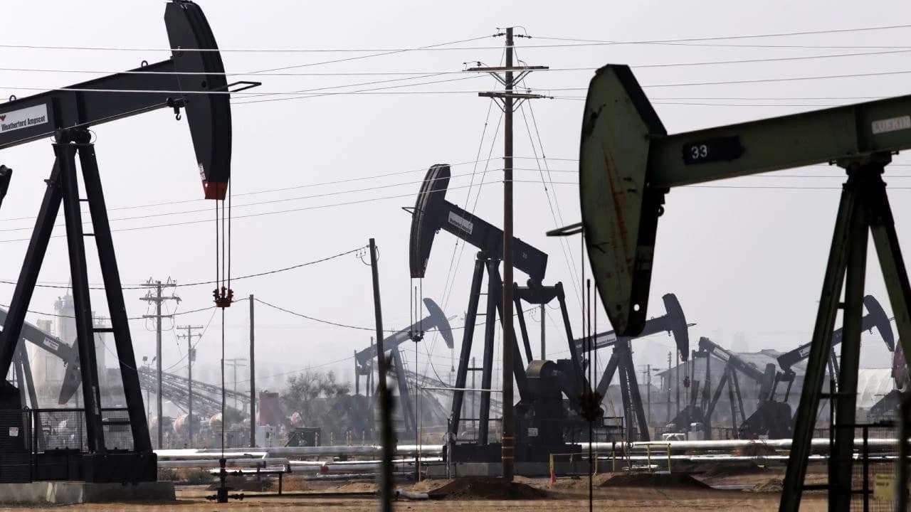 ABD ve İran görüşmeleri petrol fiyatlarını etkiledi