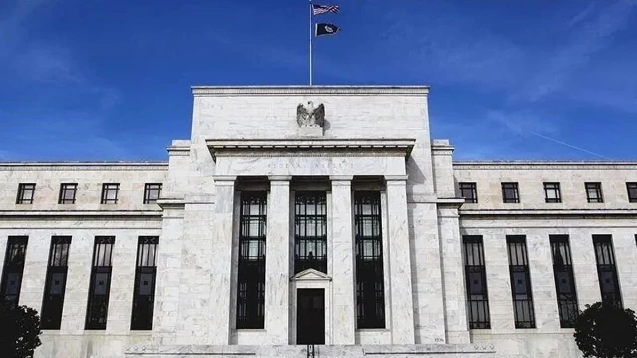 Fed yetkilisi faiz kararını vermeden önce verileri değerlendirecek