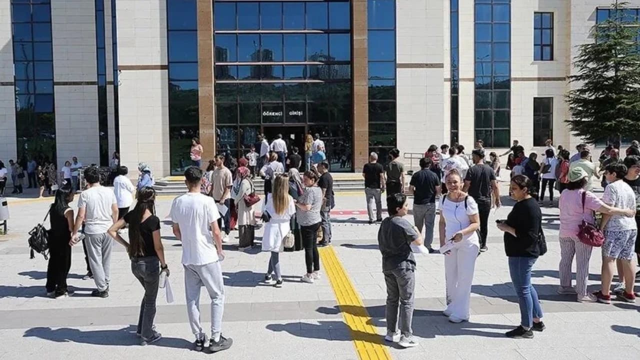 Bugün KPSS Ön Lisans Sınavı Yapılıyor
