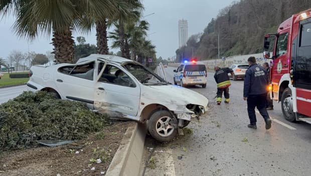 Samsun'da alkolden işlem yapılan sürücü, yeniden yola çıkıp kaza yaptı: 4 yaralı