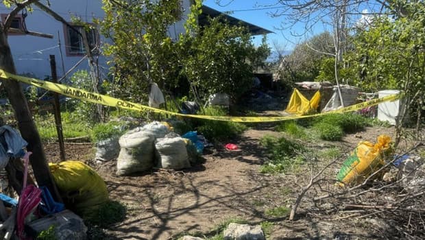 Eşini öldürüp, intihar etti