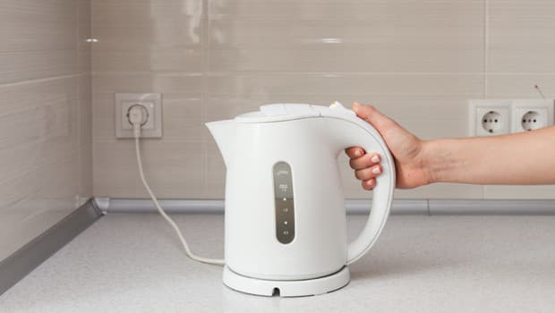Plastik kettle'lar suya mikroplastik bırakabiliyor