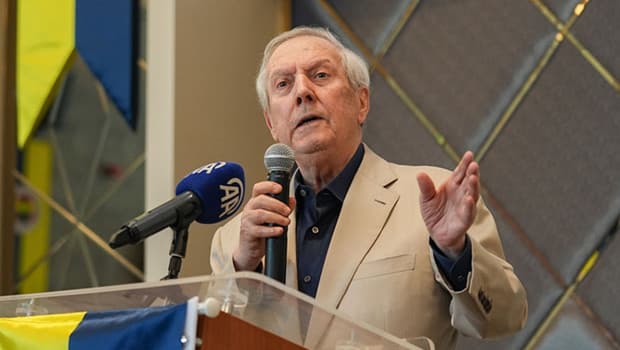 Aziz Yıldırım, transfer ve teknik direktör konularında açıklamalarda bulundu