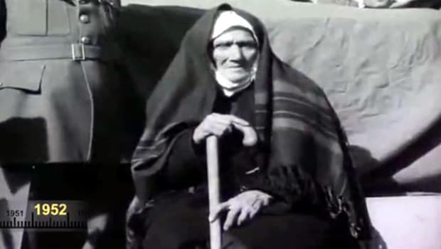 Nene Hatun'un 1952'deki Aziziye Tabyası açılışına ait fotoğrafları gün yüzüne çıktı