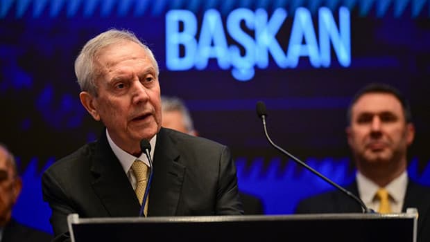 Aziz Yıldırım, canlı yayında transfer ve teknik direktör tarihlerini açıkladı.