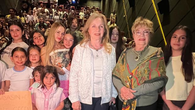 Sihirli Annem: Periler Okulu, bayramda sinemalarda ilgi görüyor