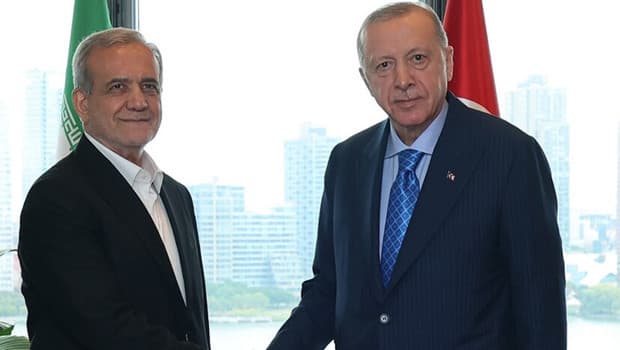 Cumhurbaşkanı Erdoğan, İran Cumhurbaşkanı Pezeşkiyan ile telefonla görüştü