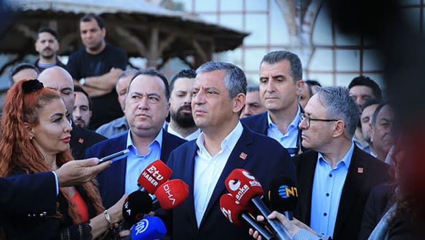 Özgür Özel: Yeni parti kurmayacağız, Atatürk'ün partisine sahip çıkacağız