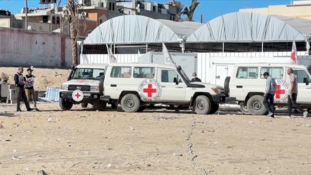 İsrail, Gazze'den 15 Filistinli esiri serbest bıraktı