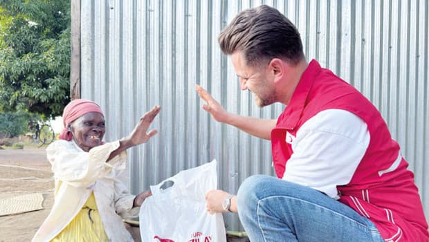 Senegal'de Kurban Bayramı'nda Türk yardımları dağıtıldı