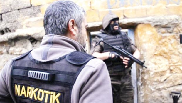 Uyuşturucu satıcılarına yönelik büyük operasyon gerçekleştirildi