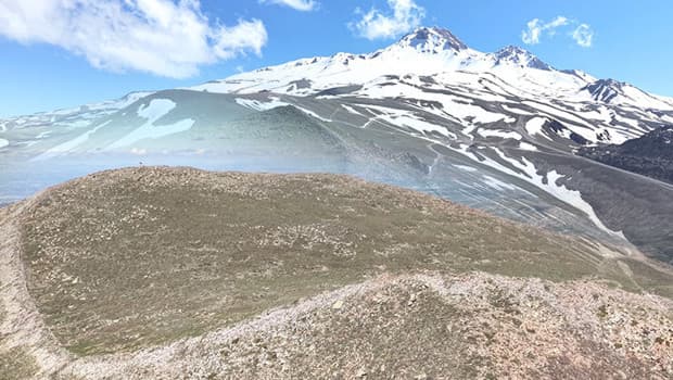 Erciyes Dağı'ndaki tarihi kalıntılar karların erimesiyle gün yüzüne çıktı