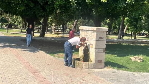 Adanalılar isyan etti: Şehir olduğu gibi yanıyor! Yerde beton yok, lav var
