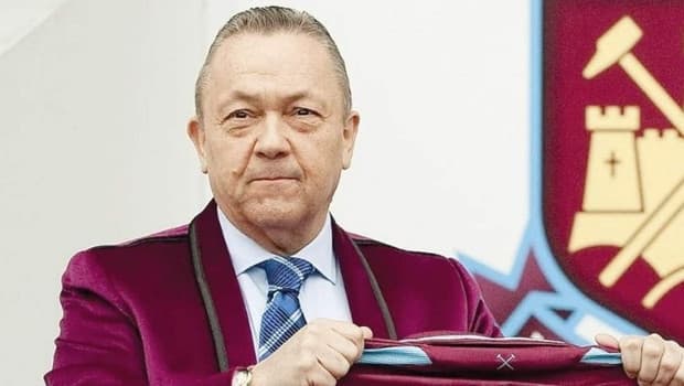 West Ham Başkanı David Sullivan istifa etti