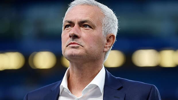 Jose Mourinho, Real Madrid'ın yeni teknik direktörü oldu.