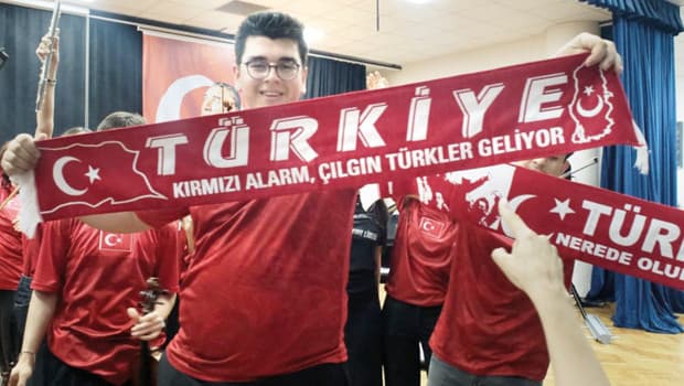 Güzel sanatlar liseleri, Milli Takım için marş besteleyecek
