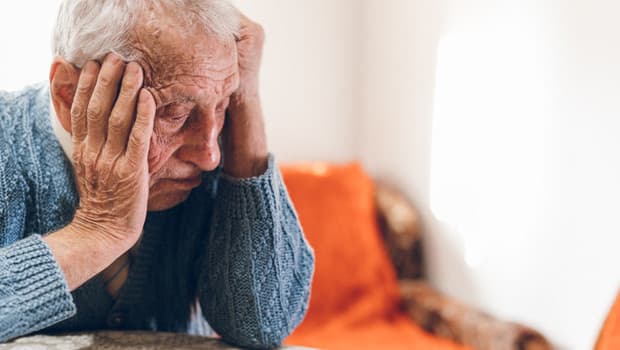 Alzheimer için kan testleri başladı, sağlıklı bireyler yaptırmalı mı?