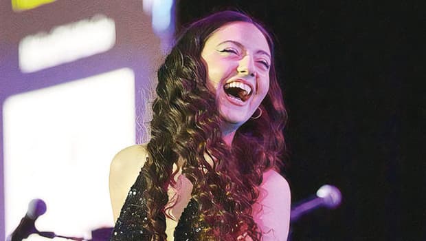 Türk piyanist Su Yavuz, Berklee'den ödül aldı