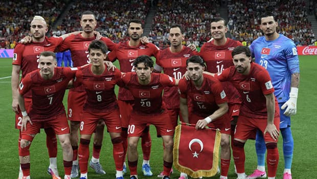 Zeki Çelik, Roma ile yeni sözleşme imzalamaya yakın